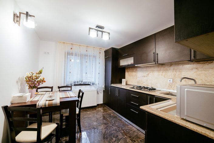 serban-cottage-bucatarie